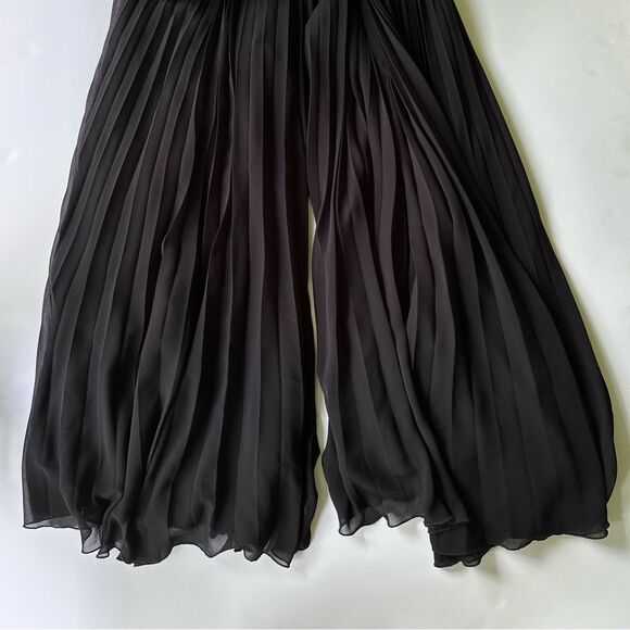 Badgley Mischka Dara Silver Sequin and Accordion Pleated Chiffon Jumpsuit Size 4 - Picture 9 of 13